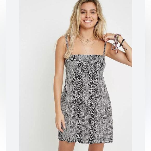 Free People Wild Child Snake Print Black White Mini Slip Dress Open Back Size S - Picture 1 of 13